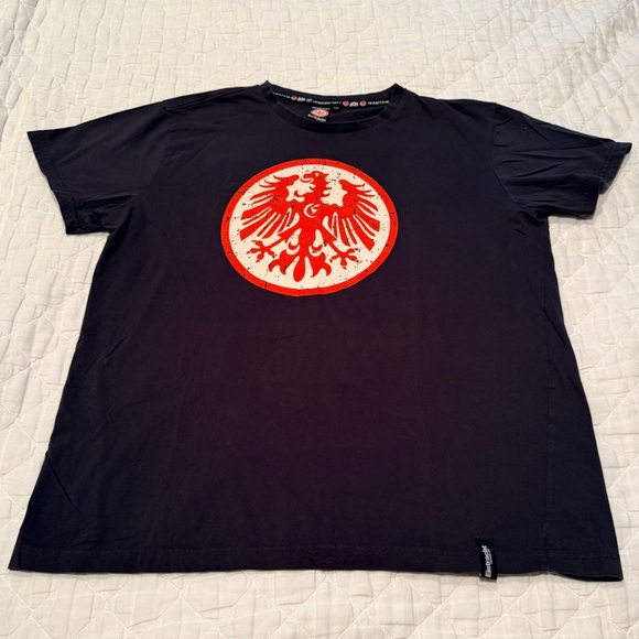Eintracht Frankfurt Graphic T-Shirt XXL Charcoal Eagle Logo Bundesliga Soccer - Picture 3 of 6